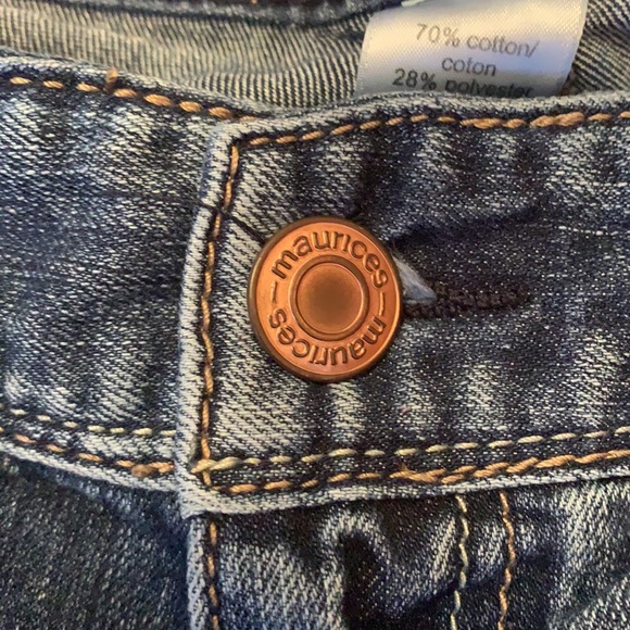 Maurices Women’s size 3/4 Reg. Straight Jeans. - Picture 2 of 5